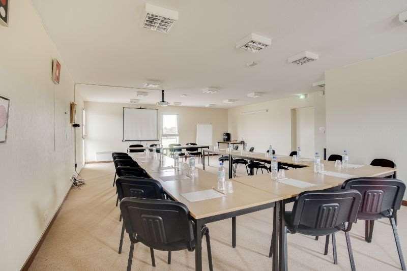 Brit Hotel De La Cote Des Havres Lessay Удобства фото